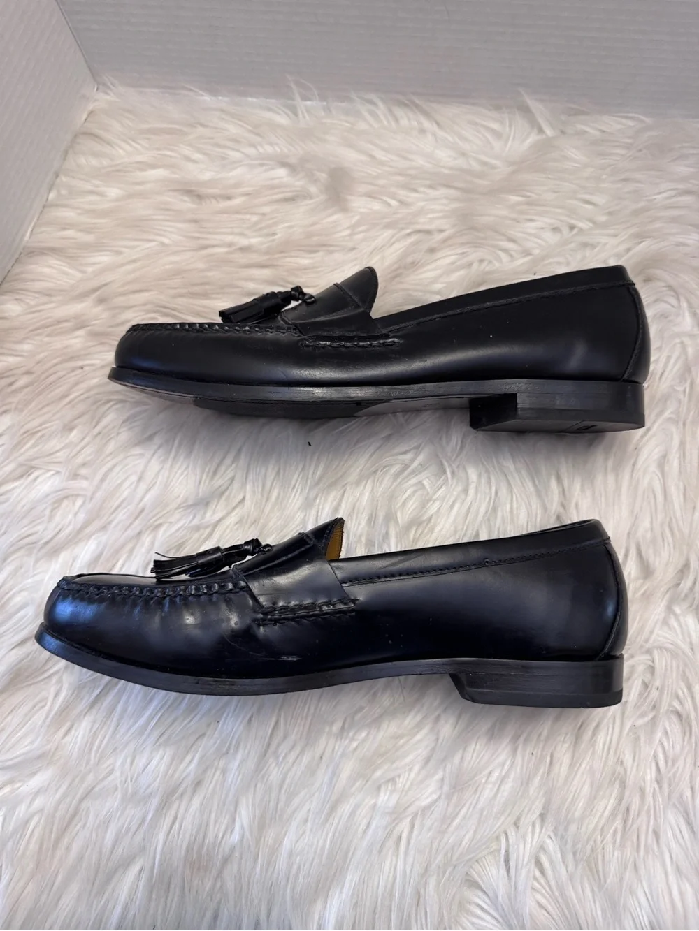 Cole Haan Air Pinch Tassel Black Leather Loafer Size 11M Comfort Career Dress Up